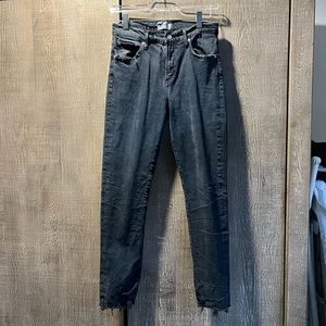 AGOLDE black stretchy jeans size 25. GUC